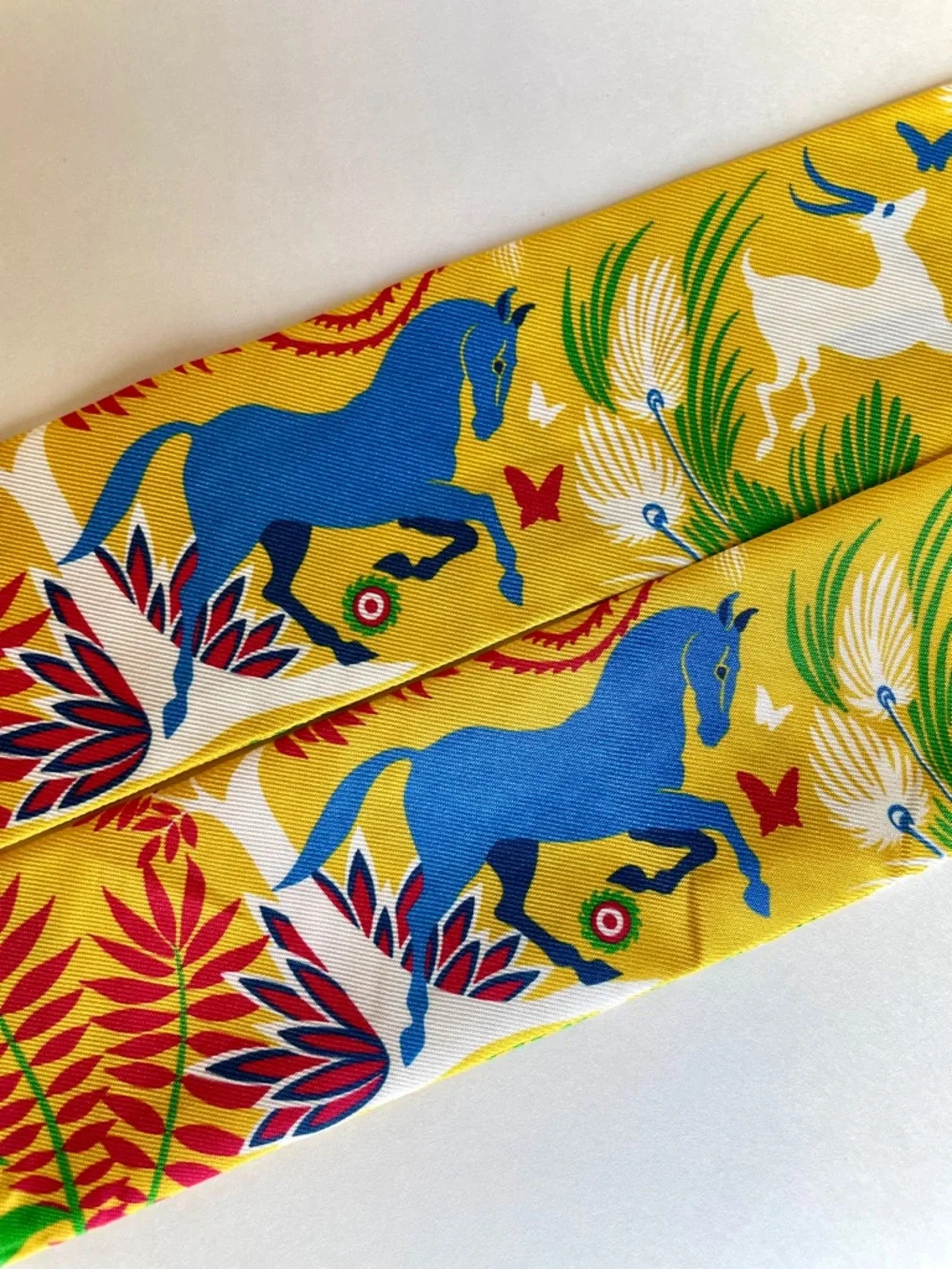 Hermès Set of 2 Twilly Scarves 100% Silk | Le Charme D’Orphee | Yellow & Green - Picture 3 of 8